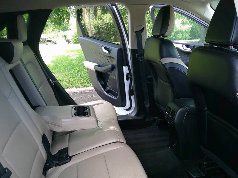 2020 Ford Escape SEL