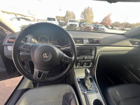 2014 Volkswagen Passat 1.8T SE PZEV