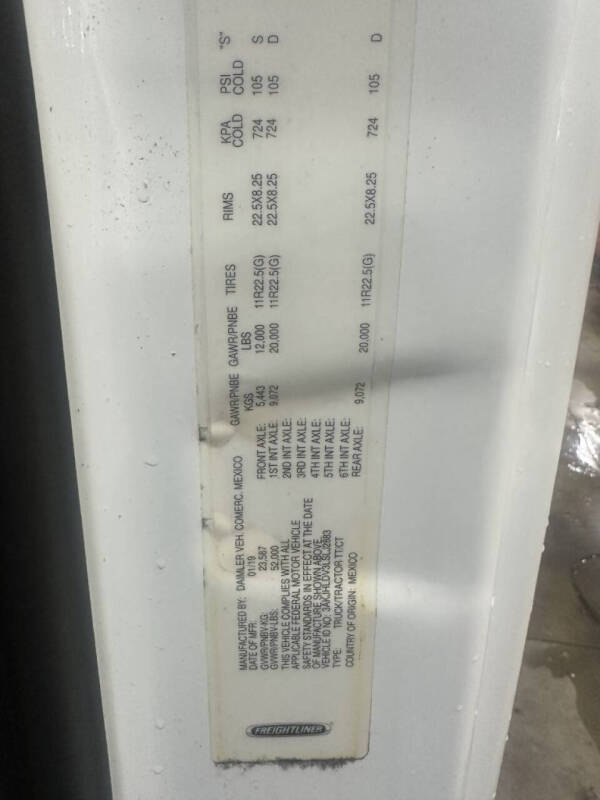 2020 Freightliner Cascadia