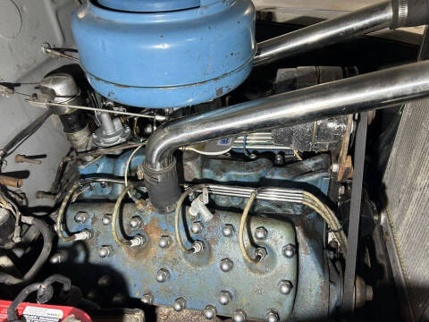 1947 Ford Super Deluxe