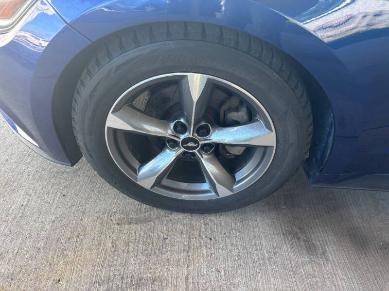 2016 Ford Mustang V6