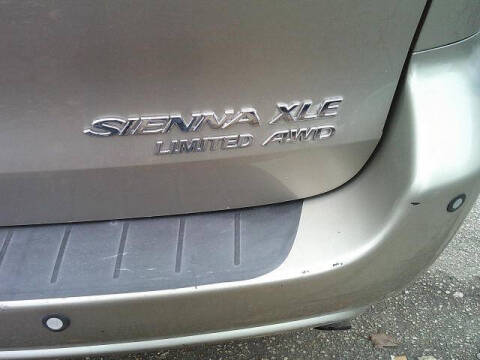 2004 Toyota Sienna XLE Limited 7 Passenger