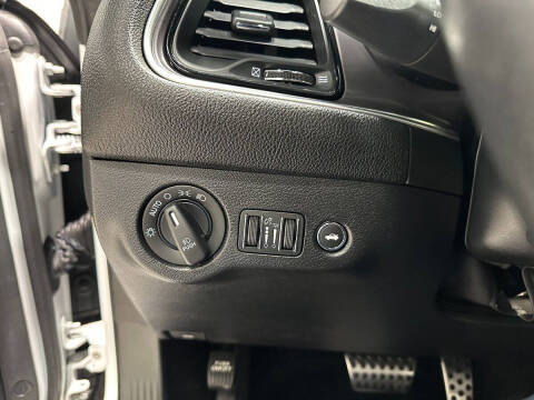 2016 Dodge Challenger 392 HEMI Scat Pack Shaker