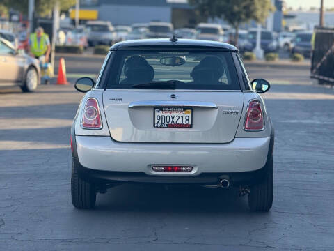 2012 MINI Cooper Hardtop