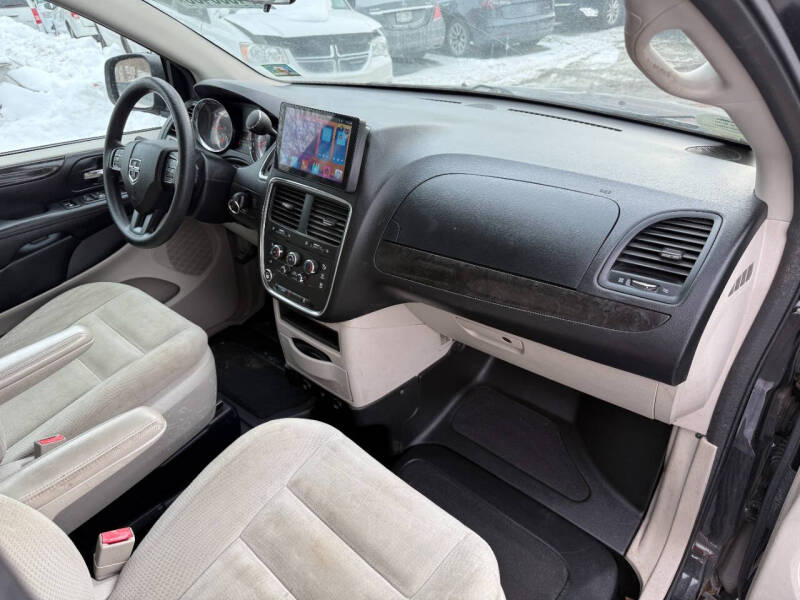2016 Dodge Grand Caravan SXT Plus