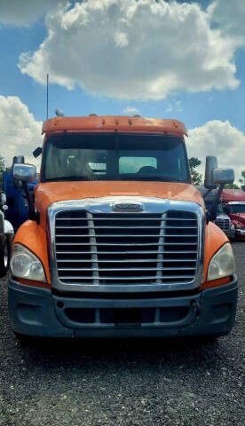 2012 Freightliner Cascadia Day Cab