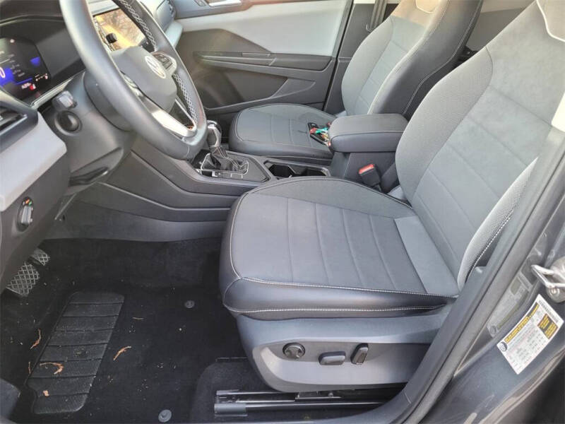 2023 Volkswagen Taos SE