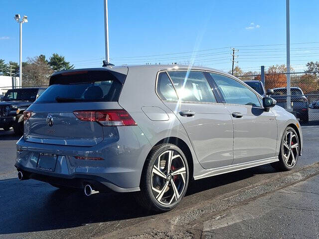 2026 Volkswagen Golf GTI SE