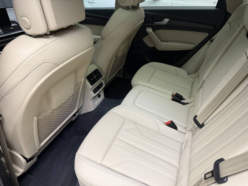 2024 Audi Q5 e quattro S line Premium 55 TFSI