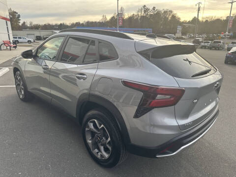 2024 Chevrolet Trax LT