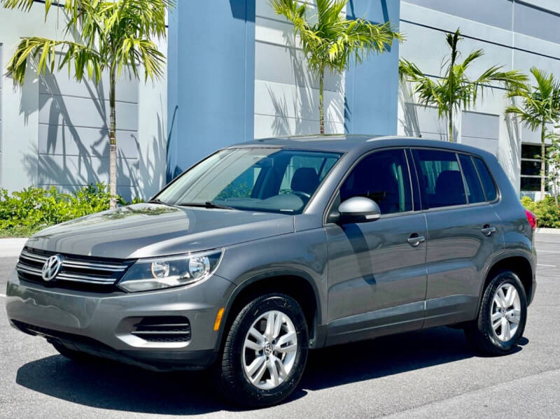 2014 Volkswagen Tiguan for sale at VE Auto Gallery LLC in Lake Park FL