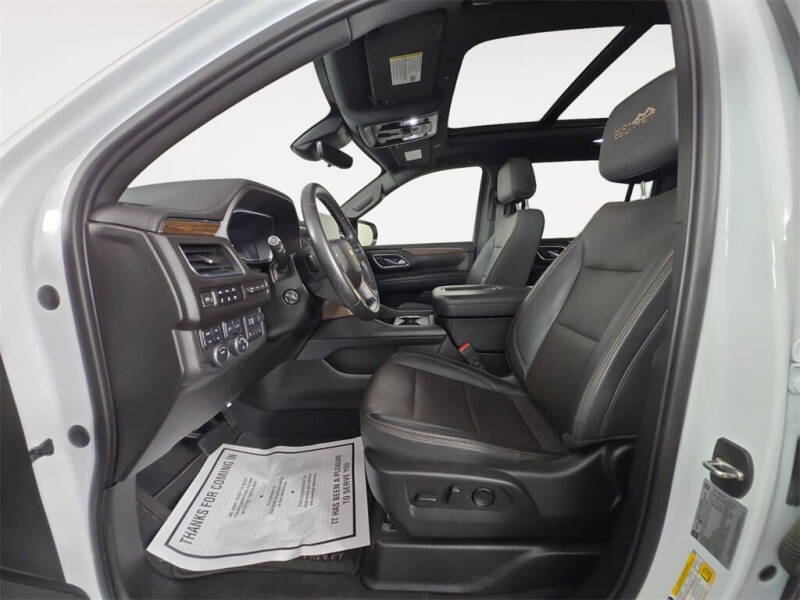 2023 Chevrolet Suburban High Country