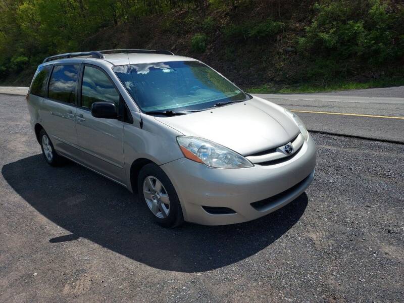 2009 Toyota Sienna for sale at Route 15 Auto Sales in Selinsgrove PA