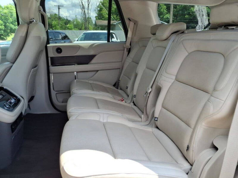 2018 Lincoln Navigator Select