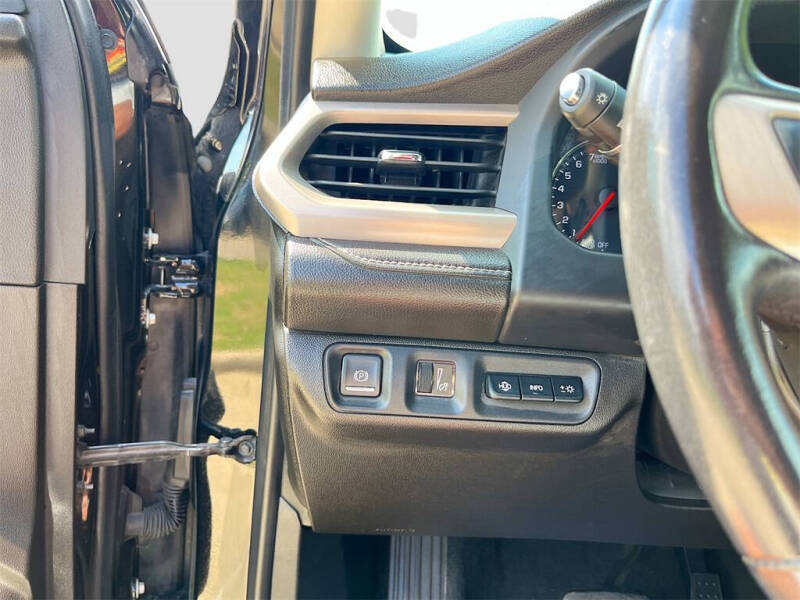 2022 GMC Acadia Denali