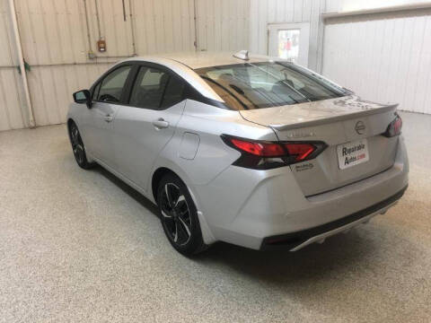 2024 Nissan Versa SR