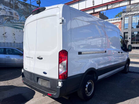 2021 Ford Transit 250