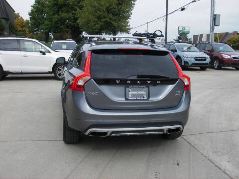 2018 Volvo V60 Cross Country T5 Premier