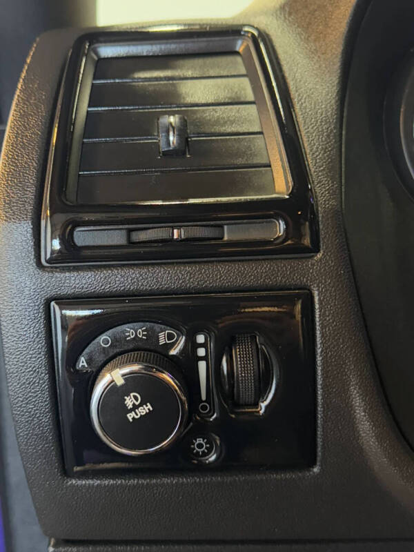 2014 Dodge Challenger SRT8 Core