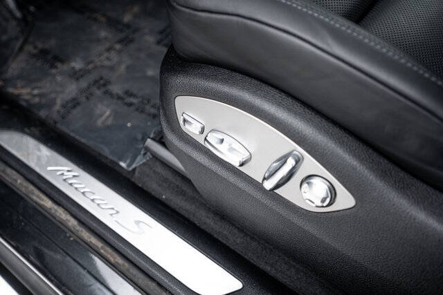 2021 Porsche Macan S