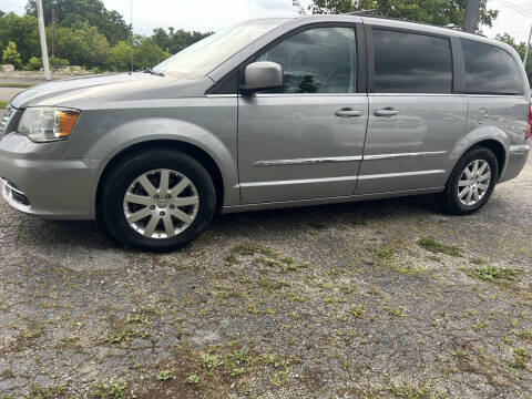 2016 Chrysler Town and Country Touring