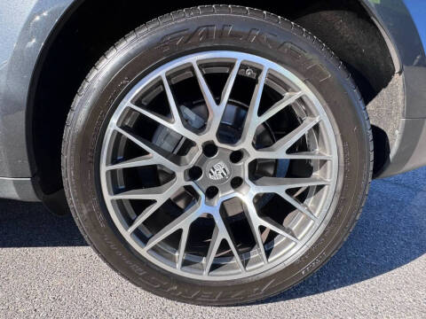 2017 Porsche Macan S