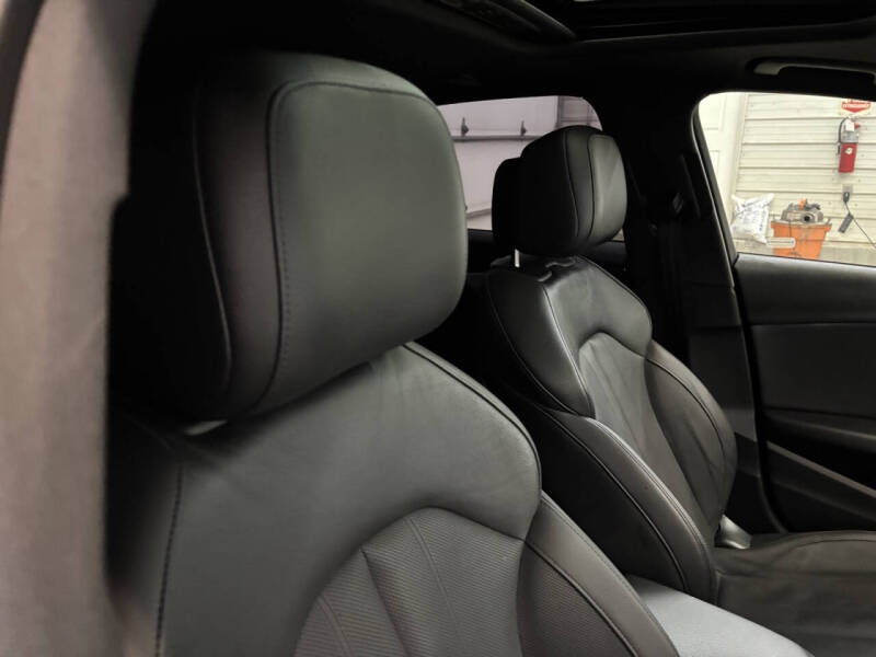 2017 Audi A4 2.0T quattro Premium Plus