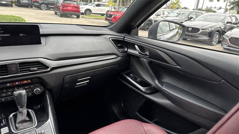 2022 Mazda CX-9 Carbon Edition