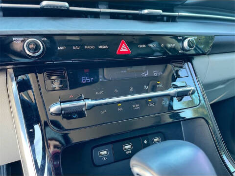 2024 Kia Carnival SX