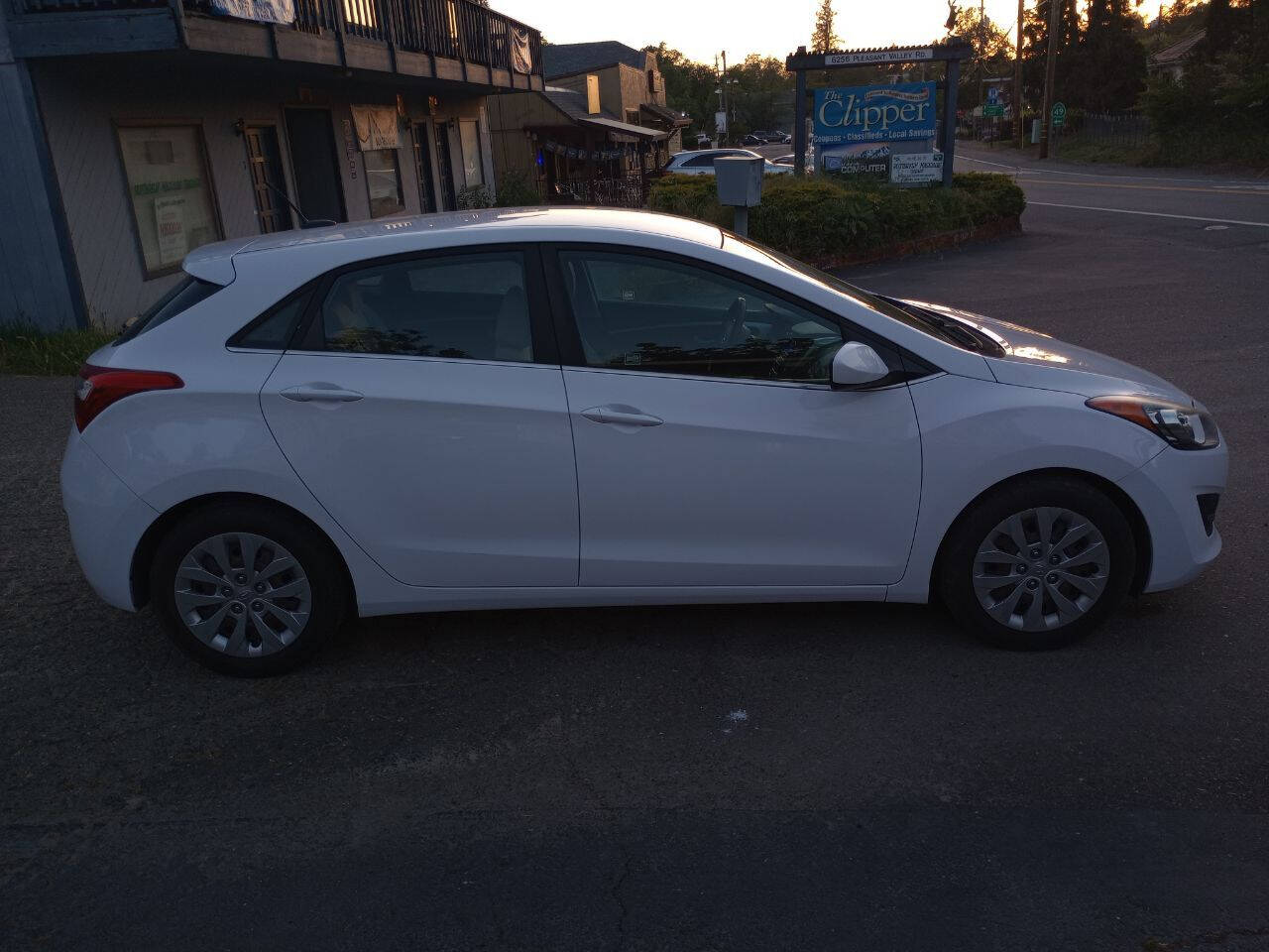 2016 Hyundai ELANTRA GT for sale at Autosnow4sale.Com in El Dorado, CA