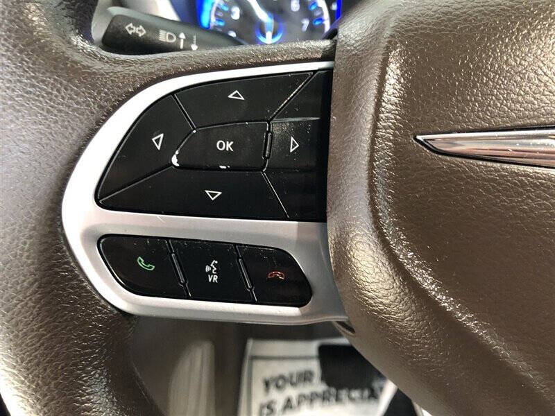 2020 Chrysler Voyager LX