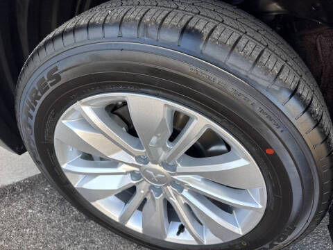 2025 Mitsubishi Outlander ES