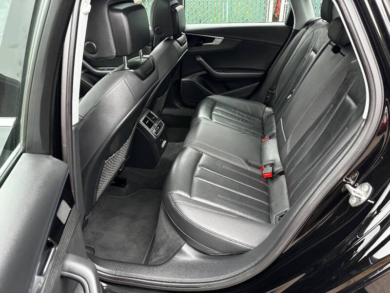 2021 Audi A4 Premium Quattro 40 TFSI photo 4