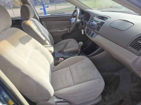2003 Toyota Camry LE