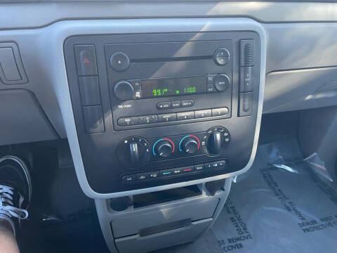 2005 Ford Freestar SE
