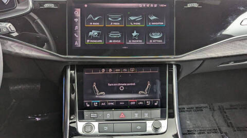 2022 Audi Q8 quattro Premium Plus 55 TFSI