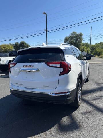 2022 GMC Terrain SLT