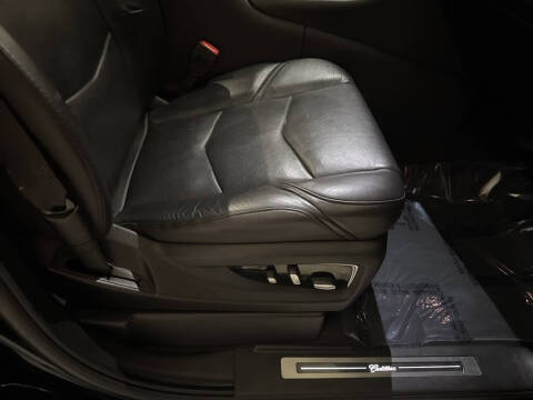 2019 Cadillac Escalade Standard