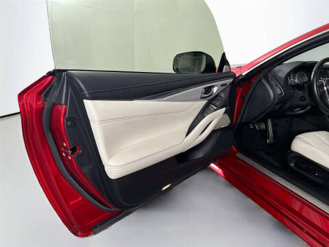 2017 Infiniti Q60 Red Sport 400