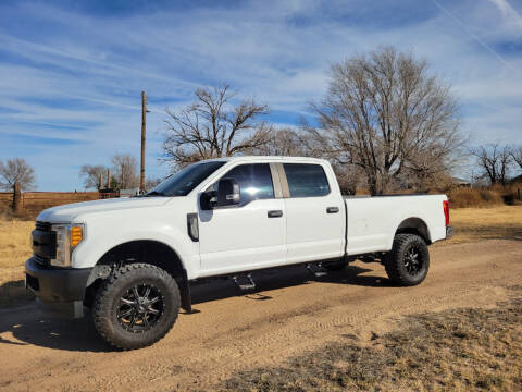 2017 Ford F-250 Super Duty for sale at TNT Auto in Coldwater KS