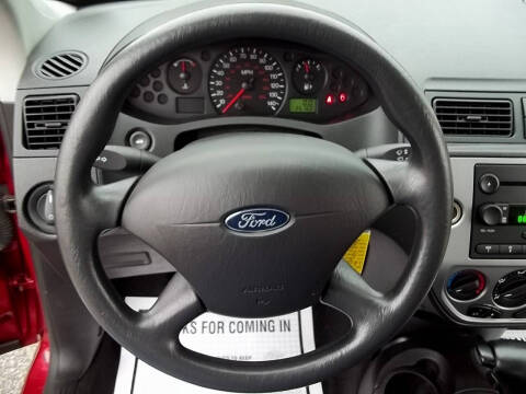 2005 Ford Focus ZX5 S