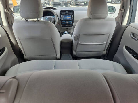 2015 Nissan LEAF SV