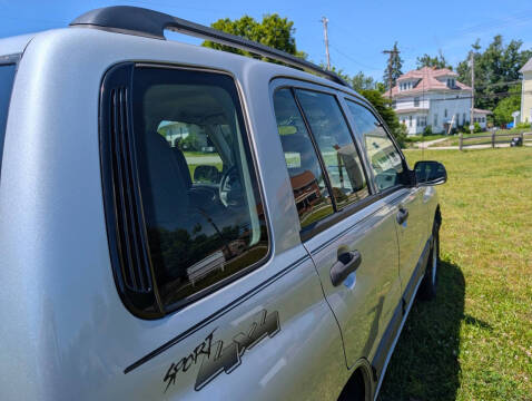 2004 Chevrolet Tracker