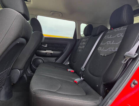 2013 Kia Soul +