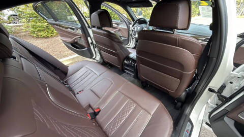 2022 BMW 5 Series 530e xDrive