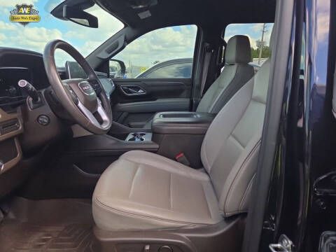 2022 GMC Yukon XL SLT