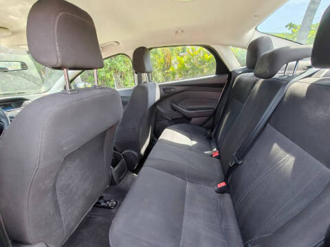 2016 Ford Focus S
