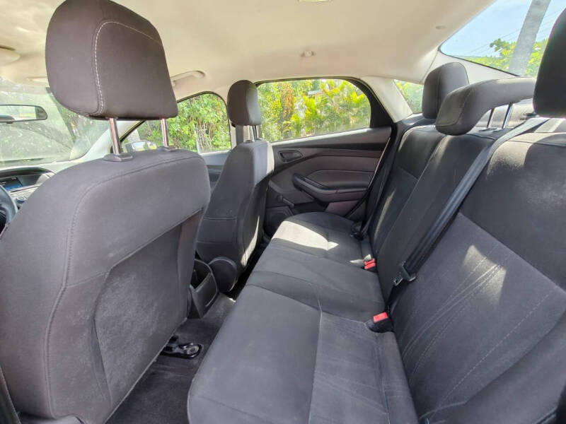 2016 Ford Focus S