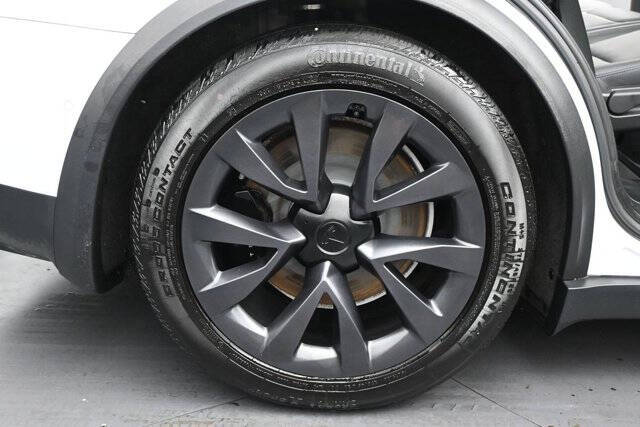 2023 Tesla Model X Standard Range