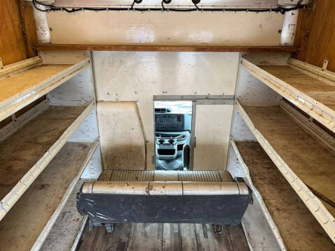 2014 Ford E-Series E-450 SD